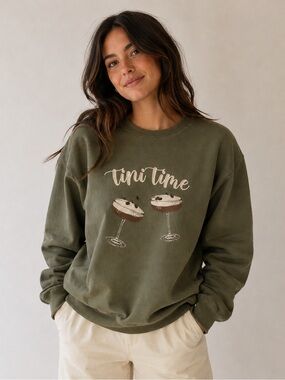 Feeling Festive Olive Green 'Tini Time' Graphic Crewneck Sweatshirt Size XL